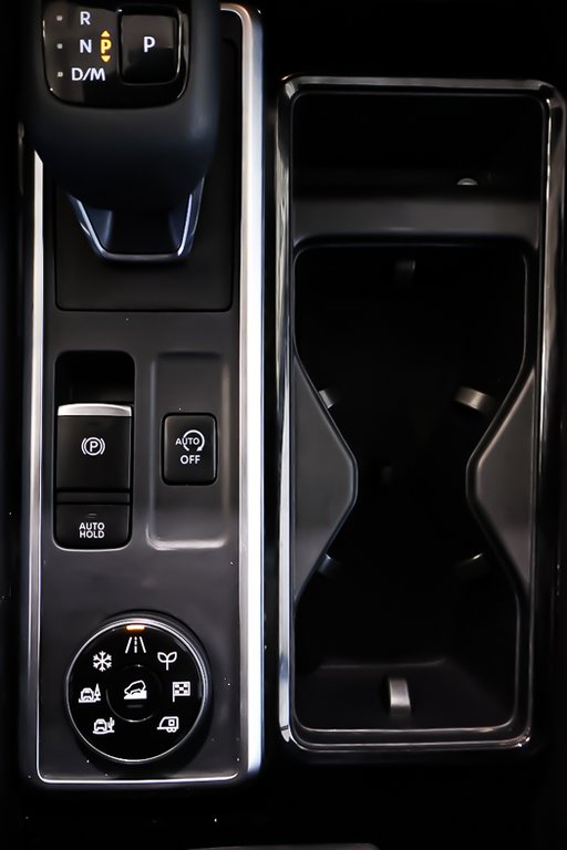 2023 Nissan Pathfinder SL + AWD + TOIT OUVRANT PANO in Terrebonne, Quebec - 26 - w1024h768px