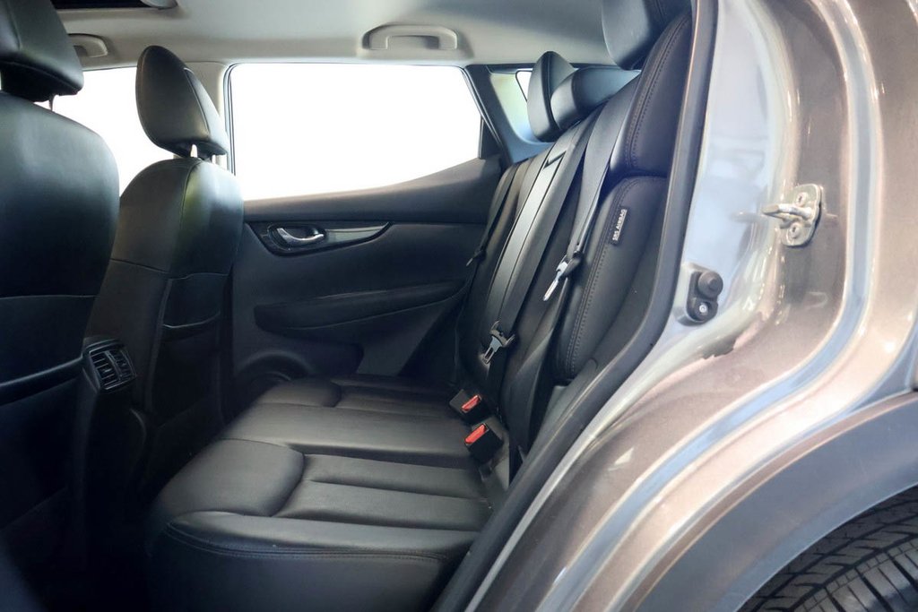 Nissan Qashqai SV + T/A + TOIT OUVRANT + CUIR 2023 à Terrebonne, Québec - 30 - w1024h768px
