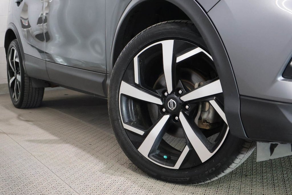 Nissan Qashqai SV + T/A + TOIT OUVRANT + CUIR 2023 à Terrebonne, Québec - 9 - w1024h768px