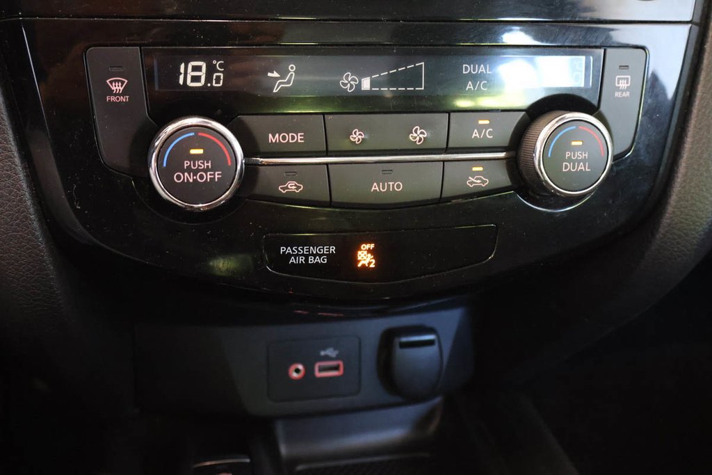 Nissan Qashqai SV + T/A + TOIT OUVRANT + CUIR 2023 à Terrebonne, Québec - 25 - w1024h768px
