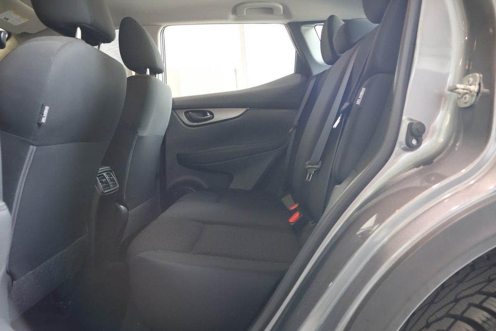 Nissan Qashqai S + AUTOMATIQUE + GROUPE ELECTRIQUE 2023 à Terrebonne, Québec - 27 - w1024h768px