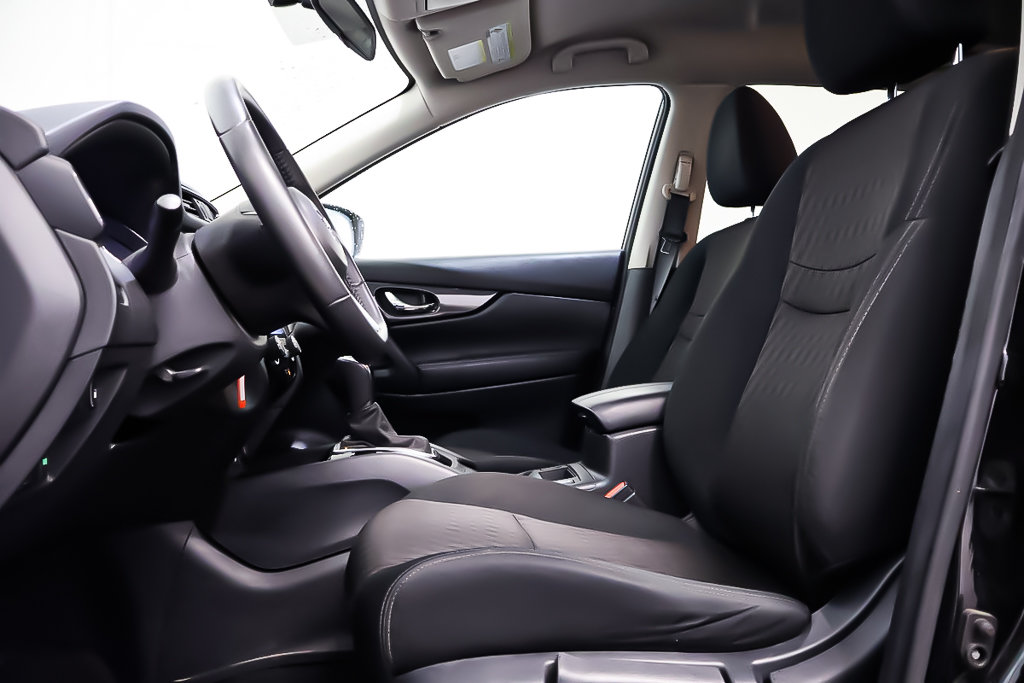 Nissan Rogue S + SPECIAL EDITION + AWD 2020 à Terrebonne, Québec - 10 - w1024h768px