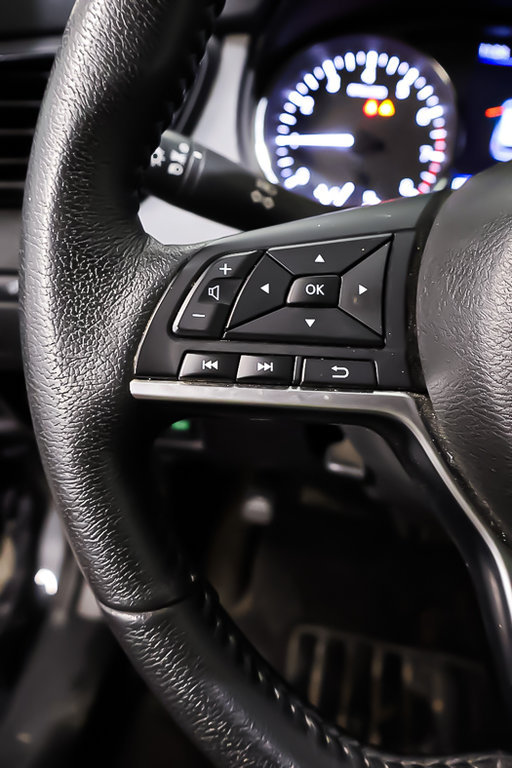 Nissan Rogue S + SPECIAL EDITION + AWD 2020 à Terrebonne, Québec - 15 - w1024h768px