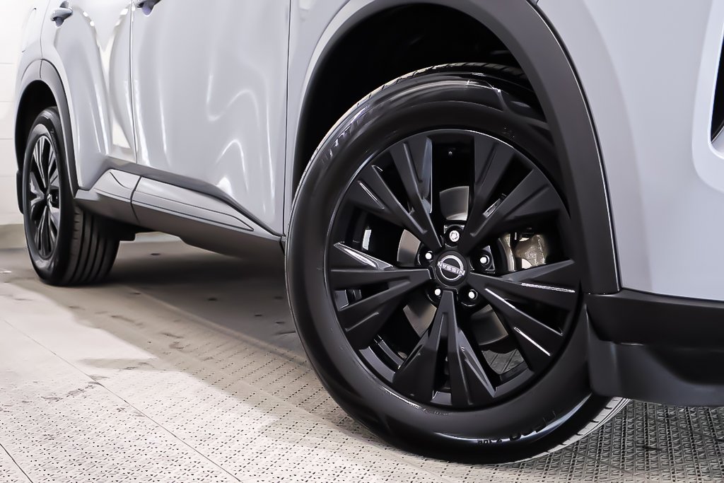 2023 Nissan Rogue SV MIDNIGHT EDITION + AWD in Terrebonne, Quebec - 9 - w1024h768px