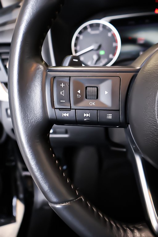 2024 Nissan Rogue SV MONROOF + AWD + TOIT OUVRANT PANO in Terrebonne, Quebec - 17 - w1024h768px