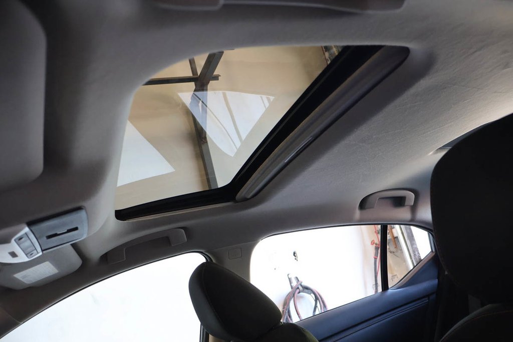 Nissan Sentra SR + T/A + DÉMARREUR + CARPLAY 2023 à Terrebonne, Québec - 11 - w1024h768px