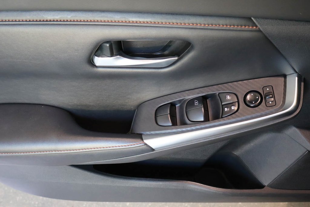 Nissan Sentra SR + T/A + DÉMARREUR + CARPLAY 2023 à Terrebonne, Québec - 26 - w1024h768px