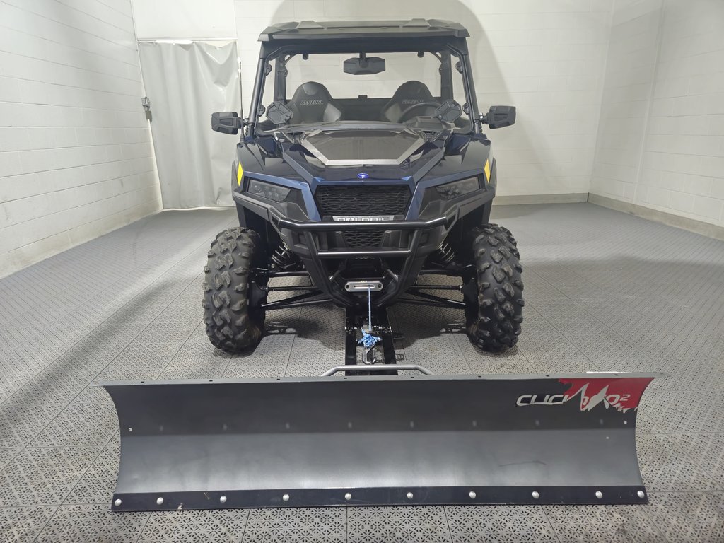 Polaris GENERAL XP 1000 2 PORTES + PELLE + DOMPEUR ARRIERE 2022 à Terrebonne, Québec - 2 - w1024h768px