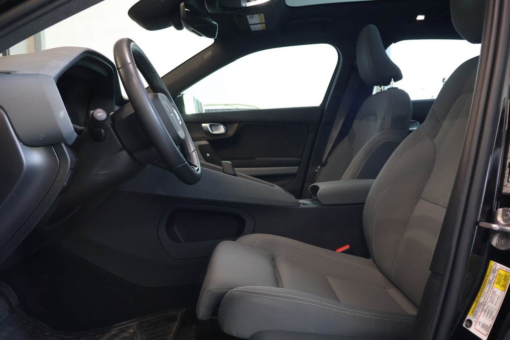 Polestar 2 LONG RANGE PLUS + DUAL MOTOR + AWD + TOIT DE VERRE 2024 à Terrebonne, Québec - 9 - w1024h768px