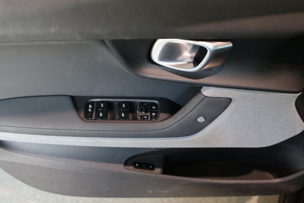 Polestar 2 LONG RANGE PLUS + DUAL MOTOR + AWD + TOIT DE VERRE 2024 à Terrebonne, Québec - 22 - w1024h768px