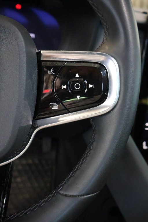 Polestar 2 LONG RANGE PLUS + DUAL MOTOR + AWD + TOIT DE VERRE 2024 à Terrebonne, Québec - 17 - w1024h768px