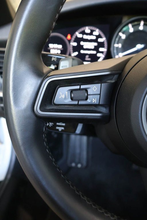 Porsche 911 CARRERA CABRIOLET + RWD 2020 à Terrebonne, Québec - 18 - w1024h768px