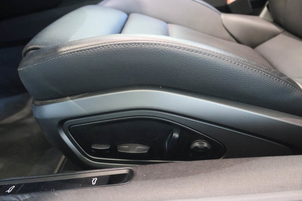 Porsche 911 CARRERA CABRIOLET + RWD 2020 à Terrebonne, Québec - 14 - w1024h768px