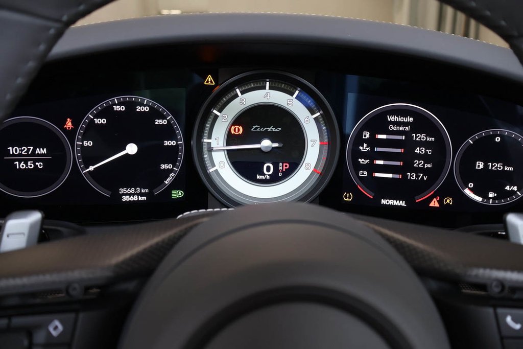 2022 Porsche 911 TURBO + AWD + CABRIOLET in Terrebonne, Quebec - 18 - w1024h768px