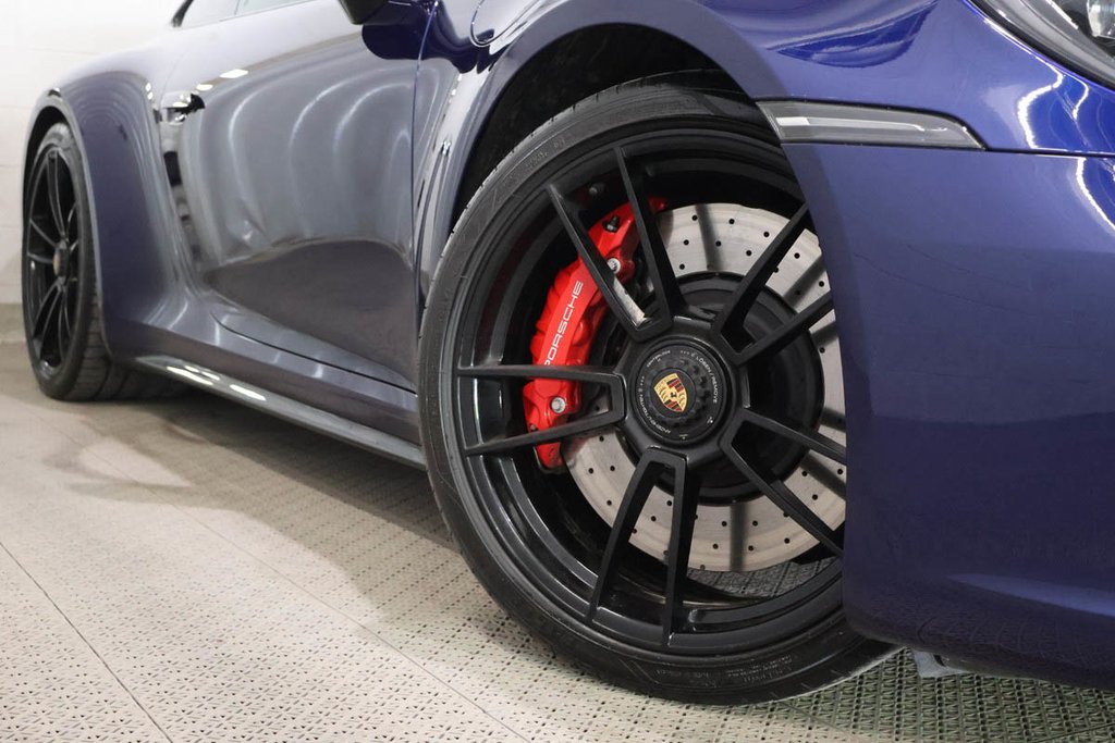 Porsche 911 CARRERA 4 GTS + RWD + TOIT OUVRANT 2023 à Terrebonne, Québec - 9 - w1024h768px