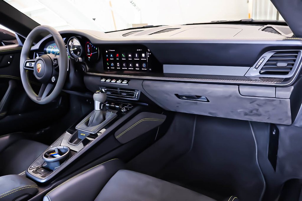 Porsche 911 GT3 + ENSEMBLE WEISSACH + RWD + 6CYL 4.0L 2024 à Terrebonne, Québec - 14 - w1024h768px