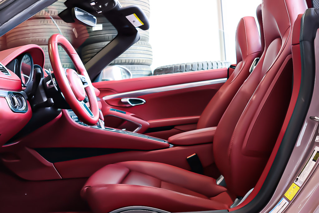2022 Porsche Boxster AUTOMATIQUE + RWD + AUDIO BOSE + GPS + CARPLAY in Terrebonne, Quebec - 14 - w1024h768px
