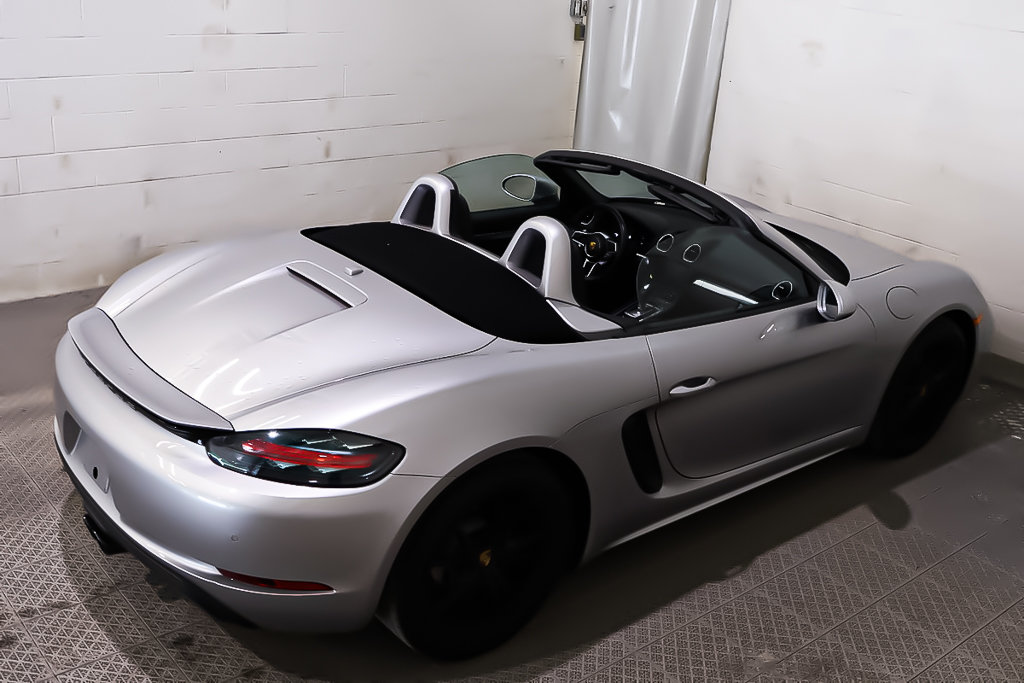 Porsche 718 Boxster BOXTER + RWD + DECAPOTABLE 2022 à Terrebonne, Québec - 9 - w1024h768px
