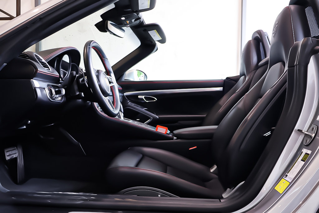 Porsche 718 Boxster BOXTER + RWD + DECAPOTABLE 2022 à Terrebonne, Québec - 13 - w1024h768px
