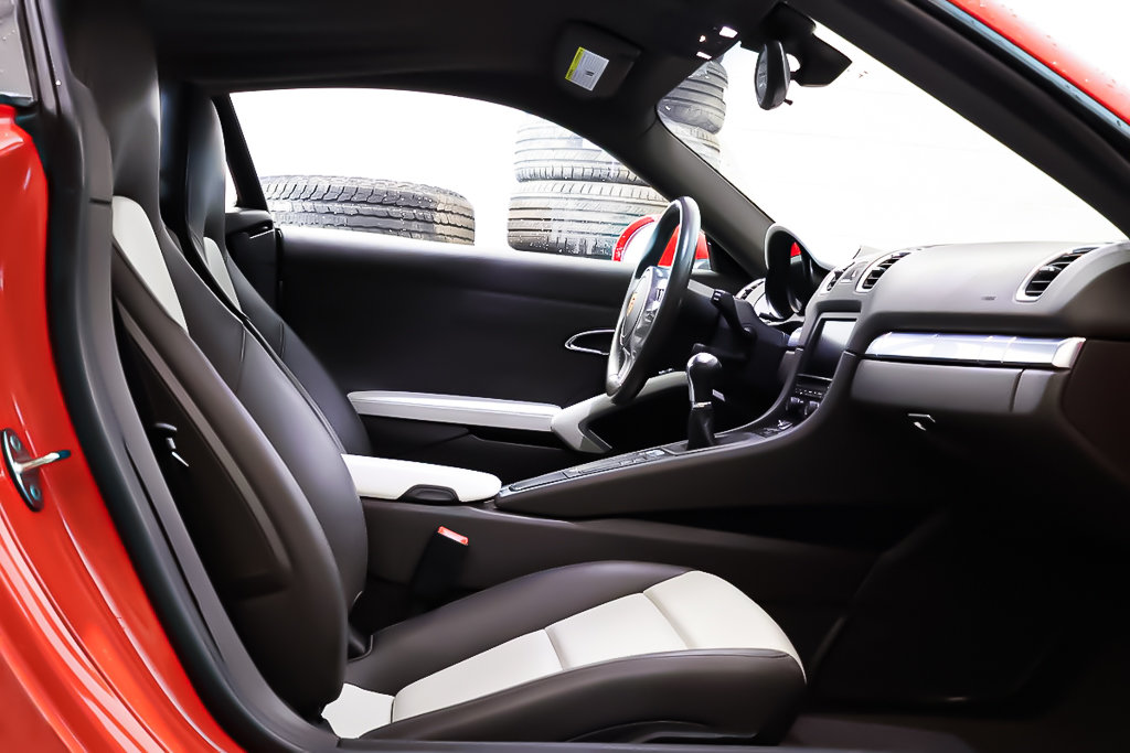 Porsche Cayman RWD + MANUELLE + CUIR 2015 à Terrebonne, Québec - 11 - w1024h768px