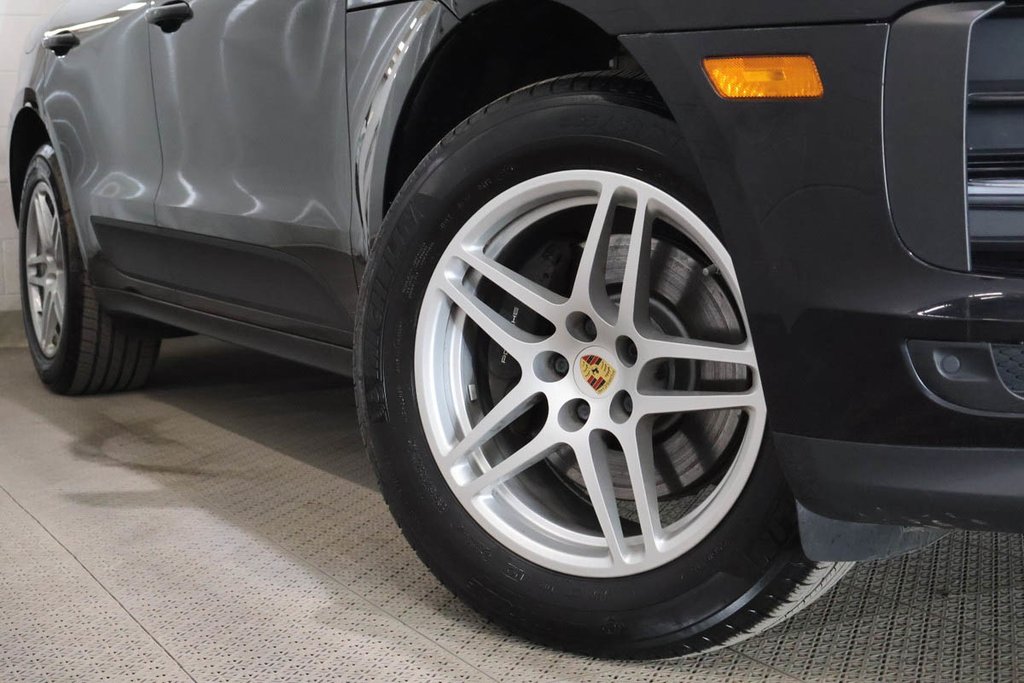 2020 Porsche MACAN AWD + TOIT OUVRANT PANO in Terrebonne, Quebec - 9 - w1024h768px