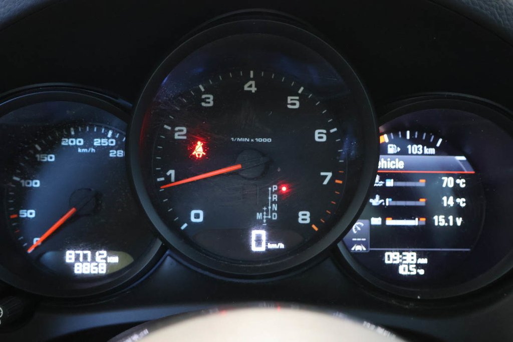 2020 Porsche MACAN AWD + TOIT OUVRANT PANO in Terrebonne, Quebec - 21 - w1024h768px