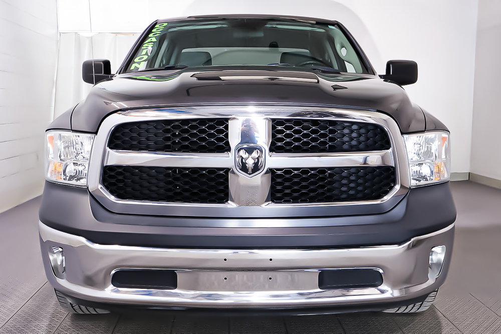 Ram 1500 Classic SXT QUAD + BOITE 6 PIEDS + ATTELAGE CLASSE IV 2017 à Terrebonne, Québec - 2 - w1024h768px