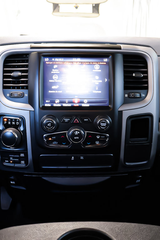 2019 Ram 1500 Classic EXPRESS + NIGHT EDITION + QUADCAB in Terrebonne, Quebec - 19 - w1024h768px