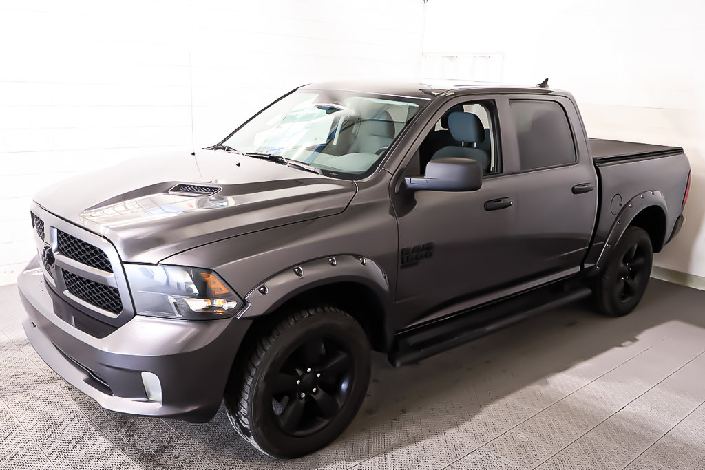 2020 Ram 1500 Classic EXPRESS + 4X4 + V8 + CREW CAB + 6 PASSAGERS in Terrebonne, Quebec - 3 - w1024h768px