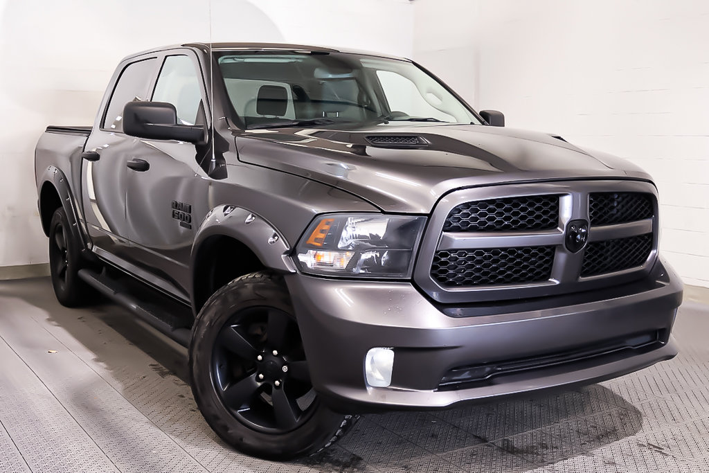 2020 Ram 1500 Classic EXPRESS + 4X4 + V8 + CREW CAB + 6 PASSAGERS in Terrebonne, Quebec - 1 - w1024h768px