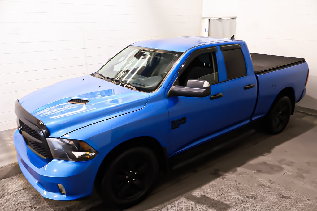2021 Ram 1500 Classic EXPRESS + 4X4 +  QUAD CAB + NIGHT EDITION in Terrebonne, Quebec - 3 - w1024h768px