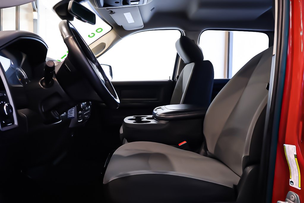 2021 Ram 1500 Classic Express in Terrebonne, Quebec - 10 - w1024h768px