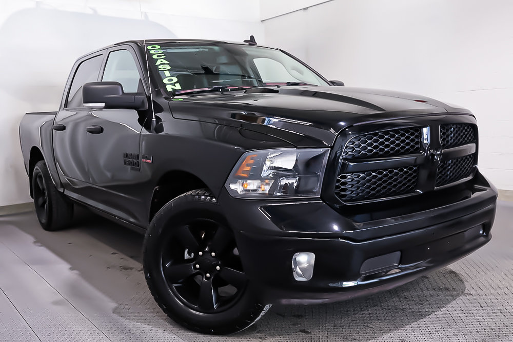 Ram 1500 Classic SLT CREW + ALLURE NOIRE + ENSEMBLE DE LUXE 2022 à Terrebonne, Québec - 1 - w1024h768px