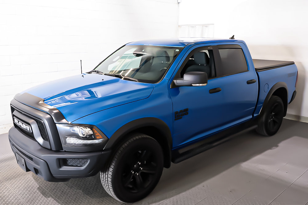 Ram 1500 Classic SLT CREW + WARLOCK + CAPOT SPORT 2022 à Terrebonne, Québec - 3 - w1024h768px