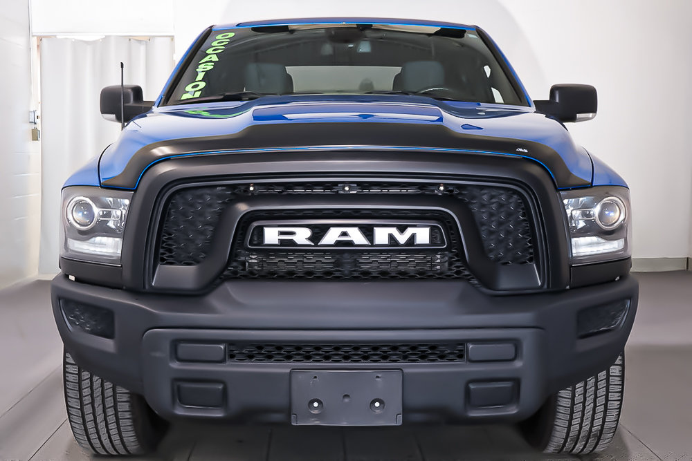 Ram 1500 Classic SLT CREW + WARLOCK + CAPOT SPORT 2022 à Terrebonne, Québec - 2 - w1024h768px