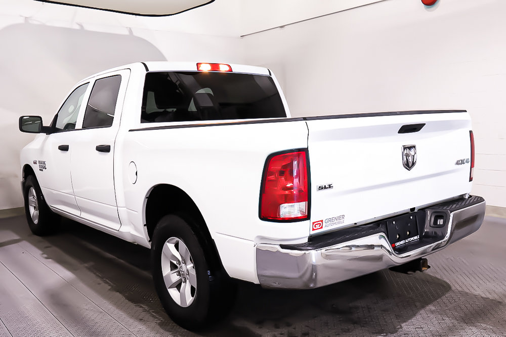 Ram 1500 Classic SLT + 4X4 + CREW CAB + V8 + 6 PASSAGERS 2022 à Terrebonne, Québec - 5 - w1024h768px