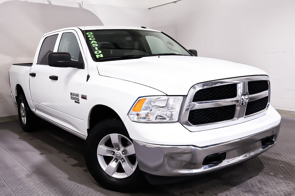 Ram 1500 Classic SLT + 4X4 + CREW CAB + V8 + 6 PASSAGERS 2022 à Terrebonne, Québec - 1 - w1024h768px