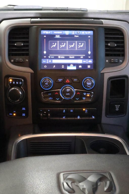 Ram 1500 Classic EXPRESS + 4X4 + CREW CAB + NIGHT EDITION 2022 à Terrebonne, Québec - 19 - w1024h768px