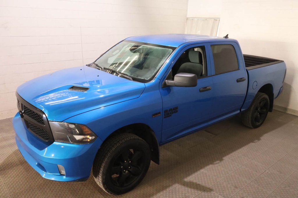 Ram 1500 Classic EXPRESS + 4X4 + CREW CAB + NIGHT EDITION 2022 à Terrebonne, Québec - 3 - w1024h768px