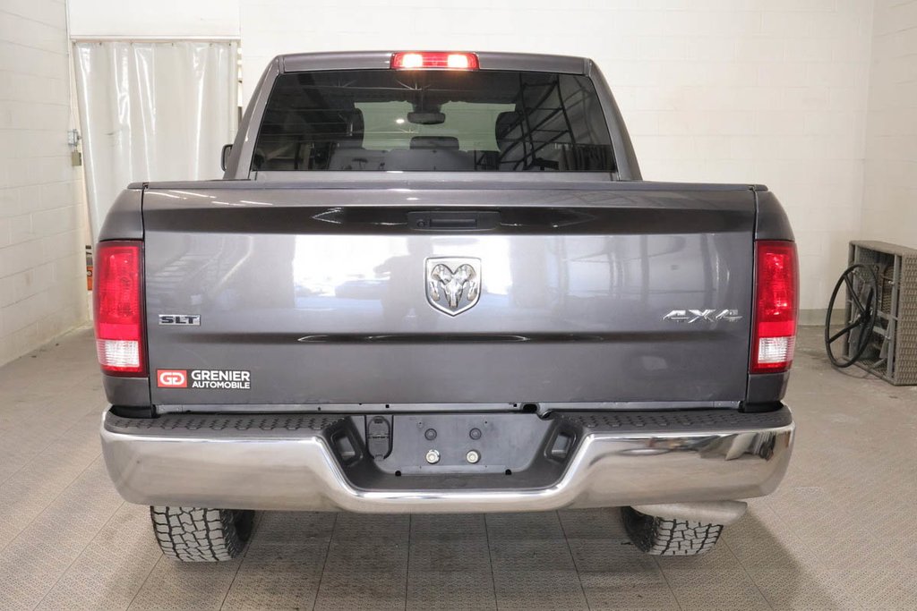 2023 Ram 1500 Classic SLT + 4X4 + CREW CAB + V8 HEMI 5.7L in Terrebonne, Quebec - 6 - w1024h768px