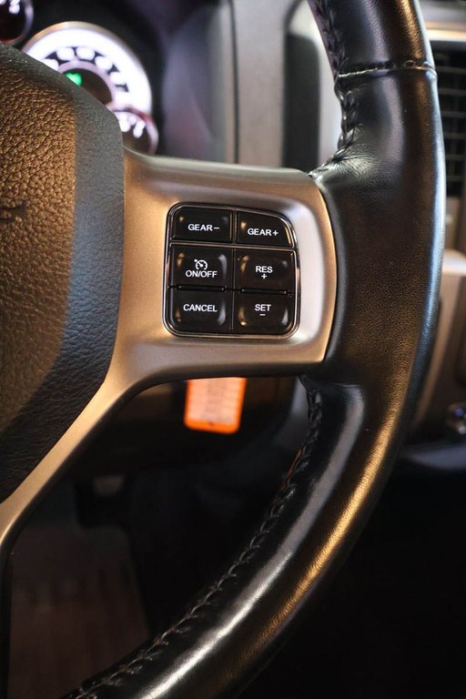 Ram 1500 Classic WARLOCK + 4X4 + V6 3.6L + BOITE 5'7 2023 à Terrebonne, Québec - 13 - w1024h768px