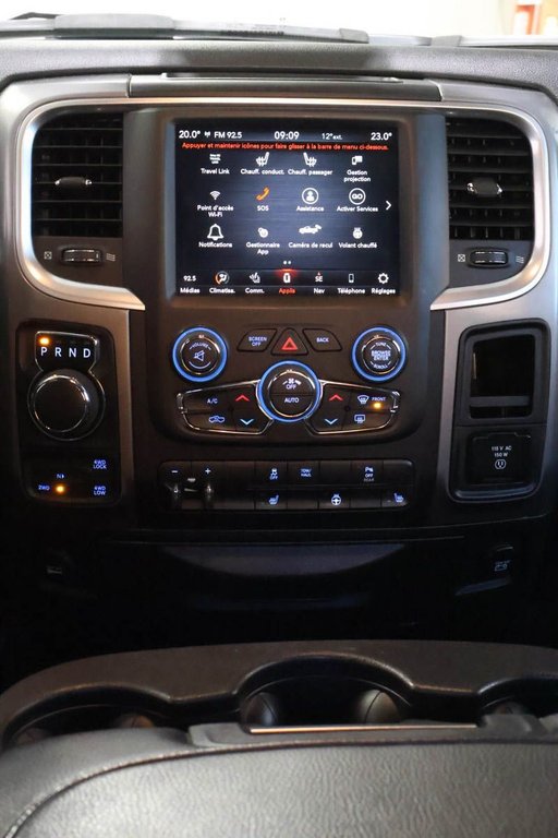 Ram 1500 Classic WARLOCK + 4X4 + V6 3.6L + BOITE 5'7 2023 à Terrebonne, Québec - 15 - w1024h768px