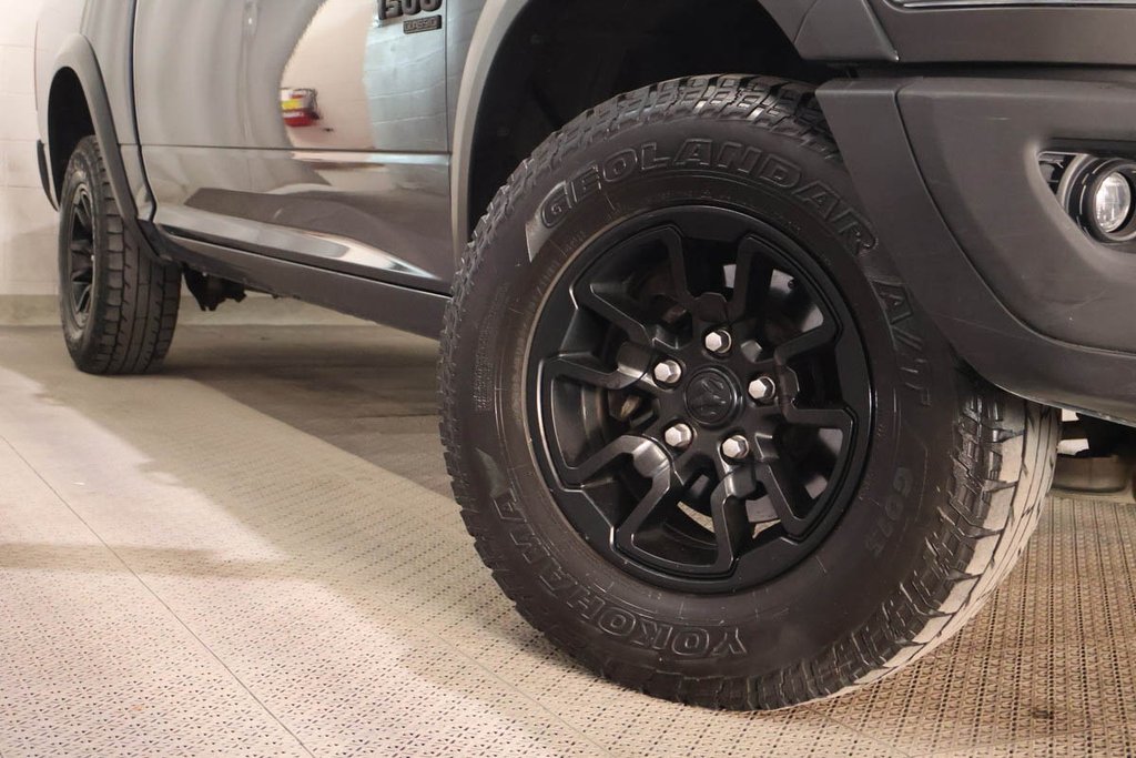 Ram 1500 Classic WARLOCK + 4X4 + V6 3.6L + BOITE 5'7 2023 à Terrebonne, Québec - 7 - w1024h768px