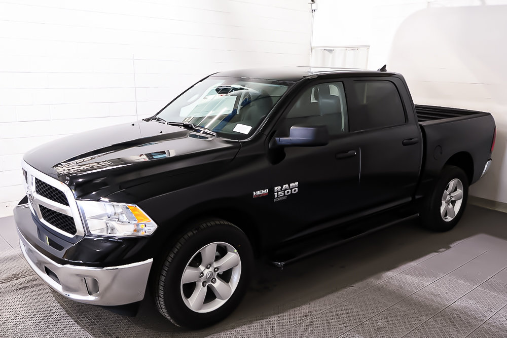 Ram 1500 Classic TRADESMAN 2024 à Terrebonne, Québec - 3 - w1024h768px