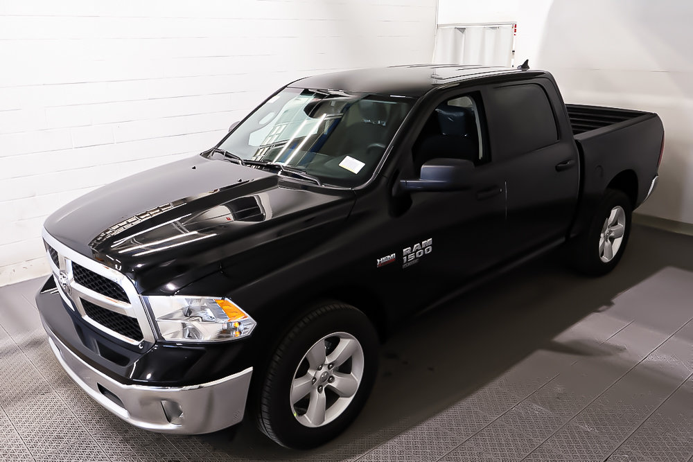 Ram 1500 Classic TRADESMAN 2024 à Terrebonne, Québec - 3 - w1024h768px