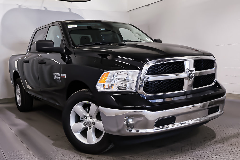 Ram 1500 Classic TRADESMAN 2024 à Terrebonne, Québec - 1 - w1024h768px