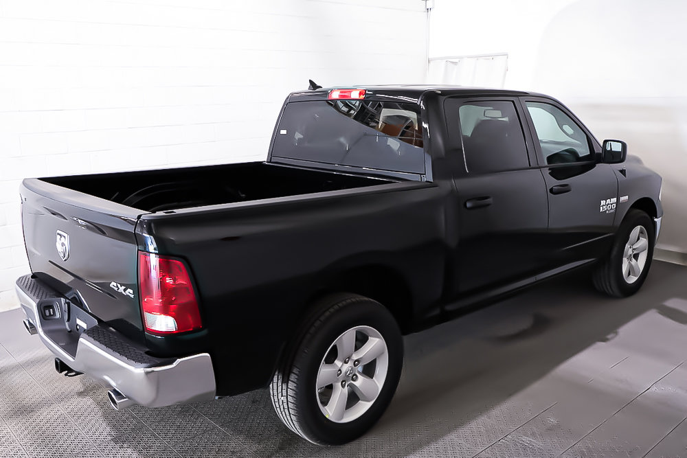 2024 Ram 1500 Classic TRADESMAN in Terrebonne, Quebec - 6 - w1024h768px