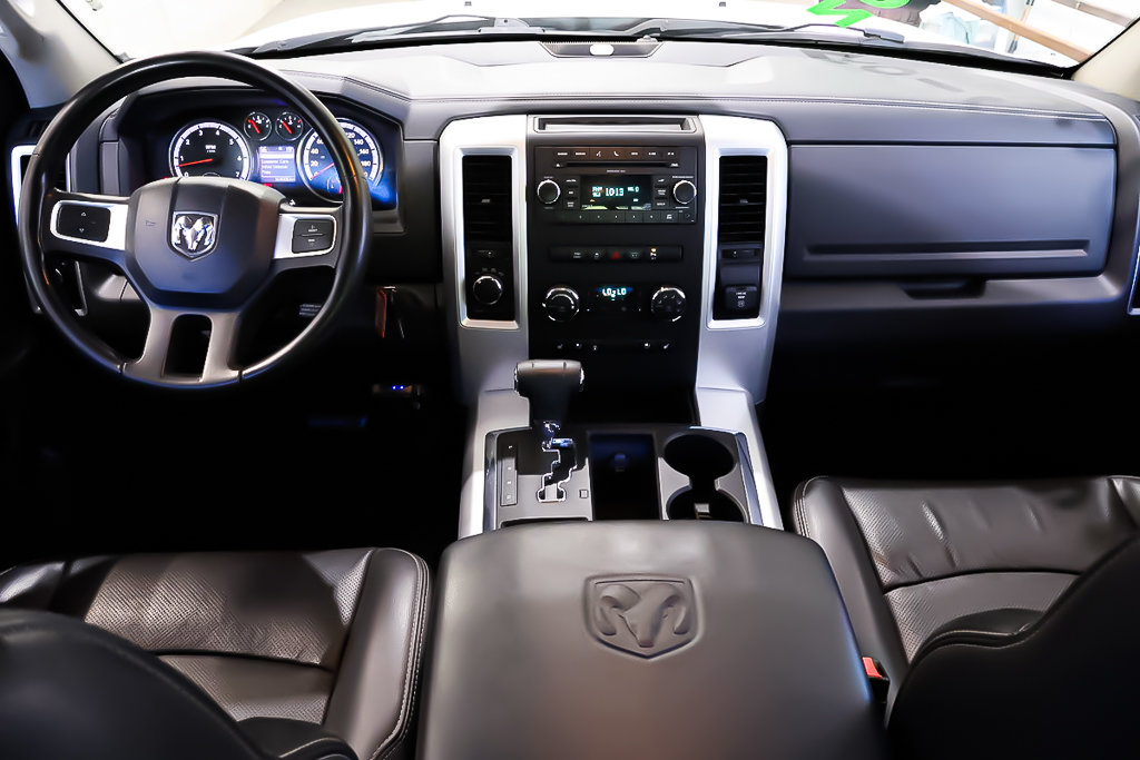 2010 Ram 1500 SLT + 4X4 + QUAD CAB + BOITE 6'4 in Terrebonne, Quebec - 13 - w1024h768px