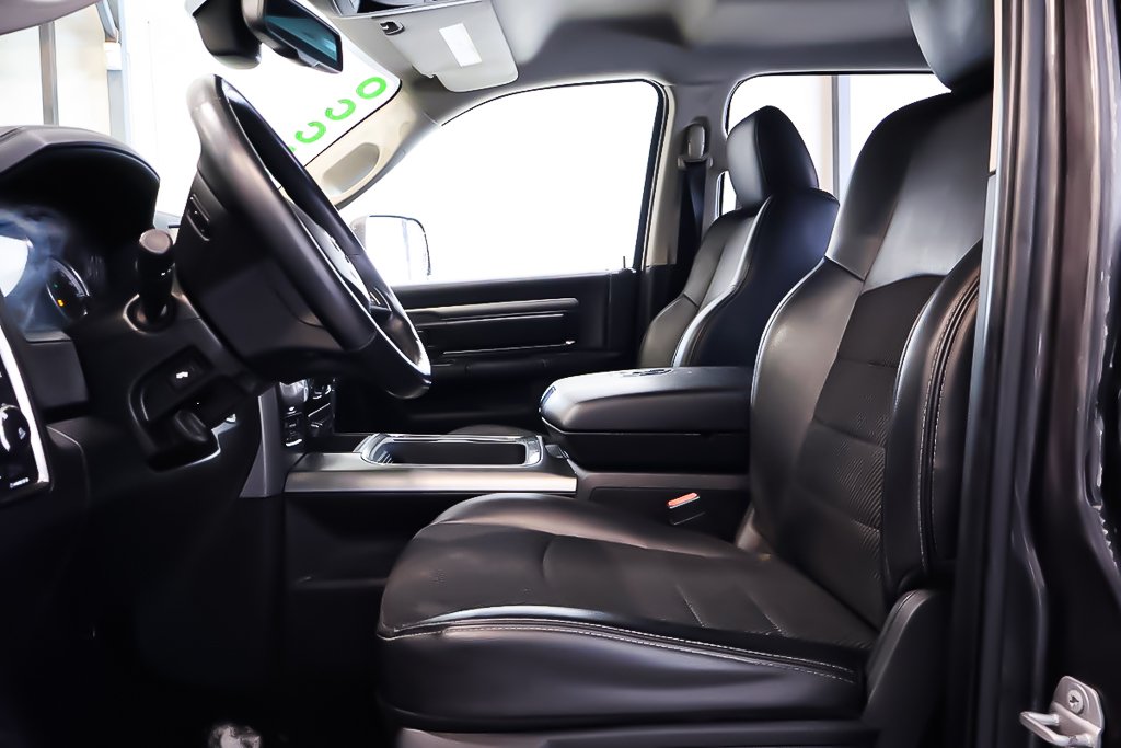 Ram 1500 SPORT + 4X4 + CREW CAB + V8 HEMI 5.7L 2015 à Terrebonne, Québec - 10 - w1024h768px