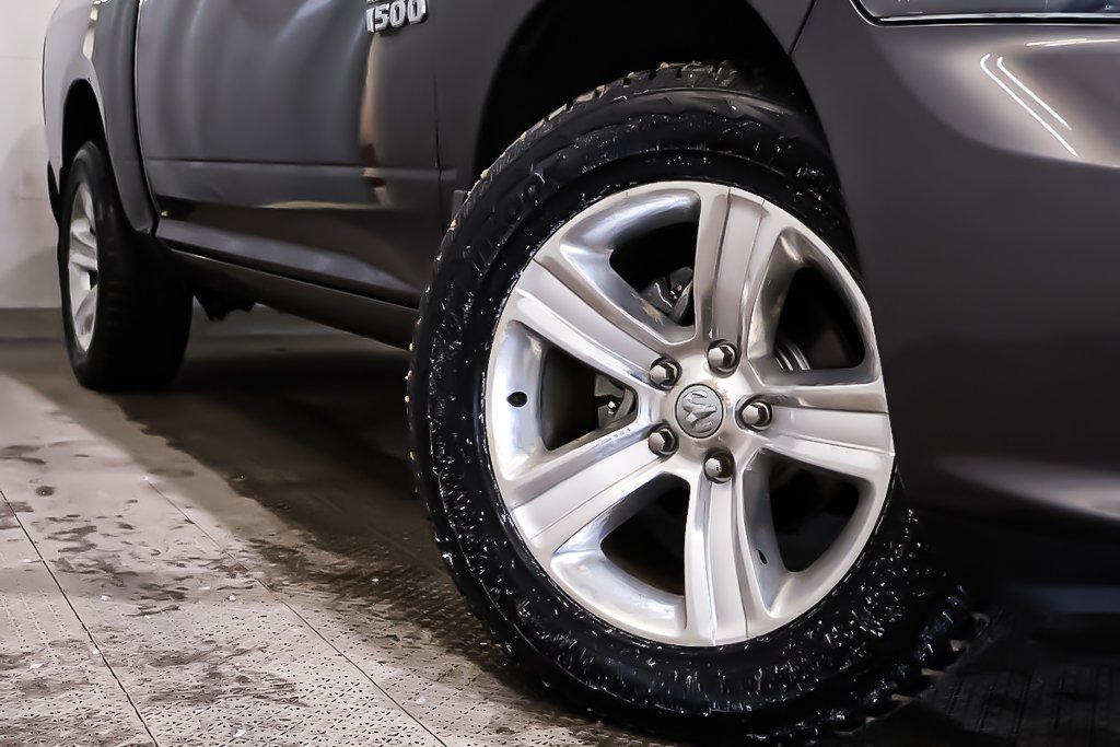 Ram 1500 SPORT + 4X4 + CREW CAB + V8 HEMI 5.7L 2015 à Terrebonne, Québec - 9 - w1024h768px